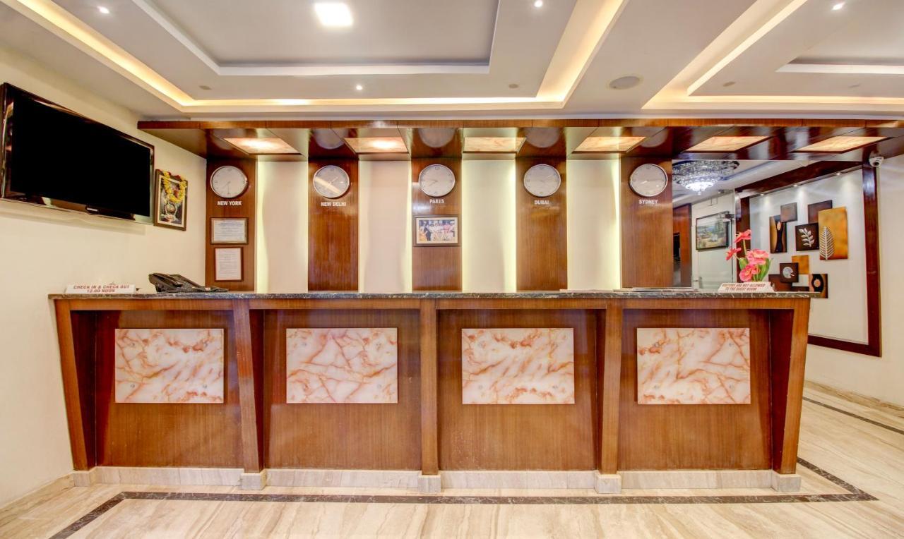 Treebo The Sai Leela Suites R T Nagar Bangalore Exteriör bild