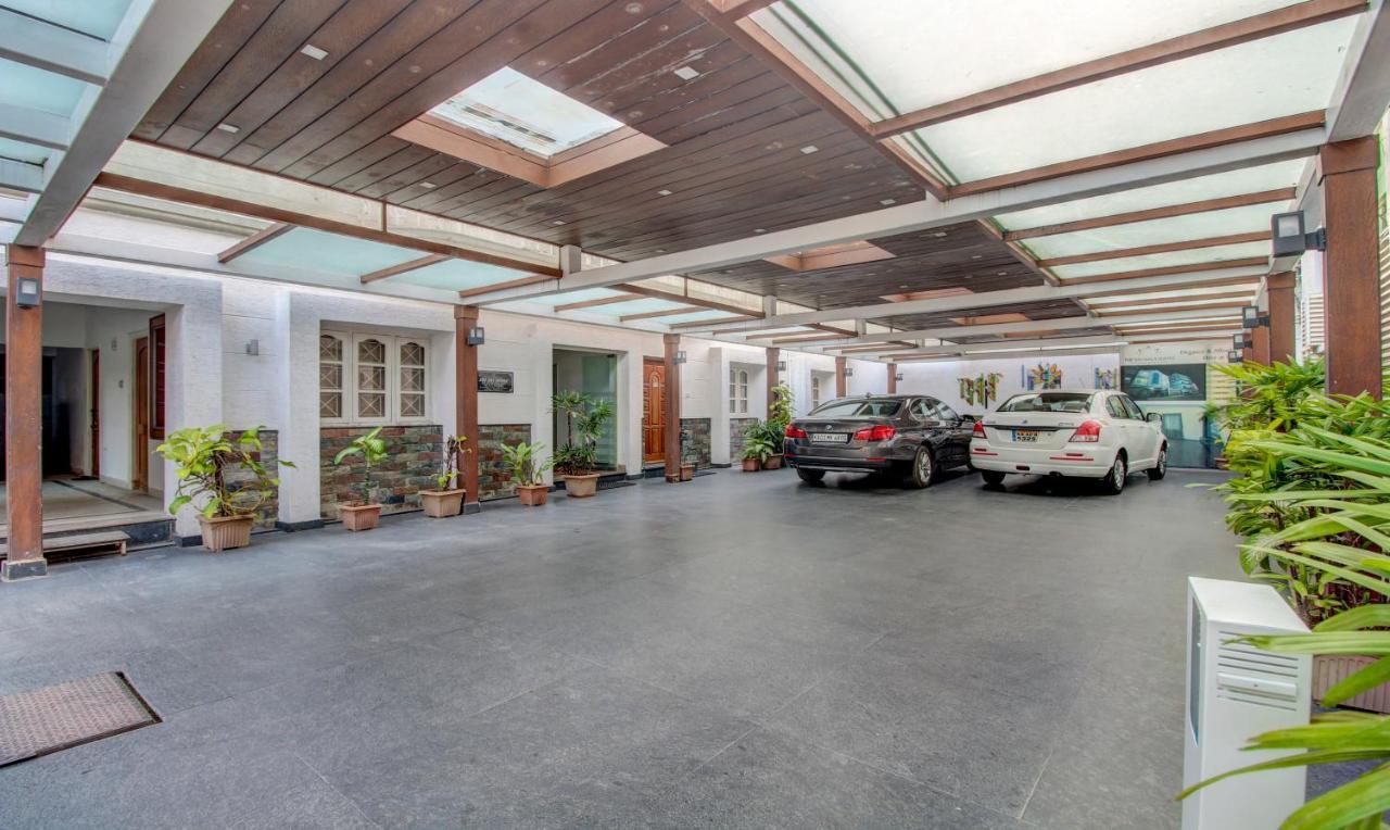 Treebo The Sai Leela Suites R T Nagar Bangalore Exteriör bild