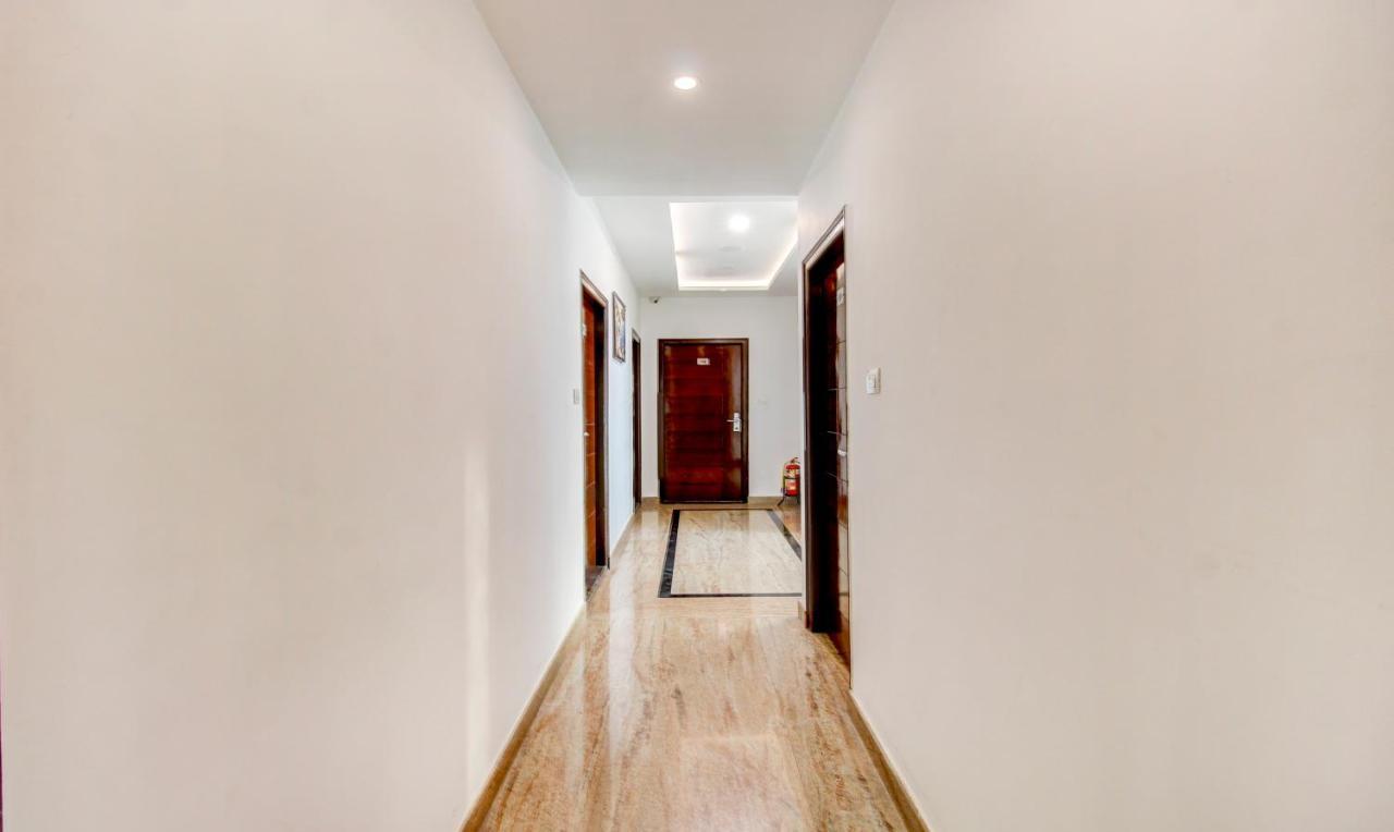 Treebo The Sai Leela Suites R T Nagar Bangalore Exteriör bild