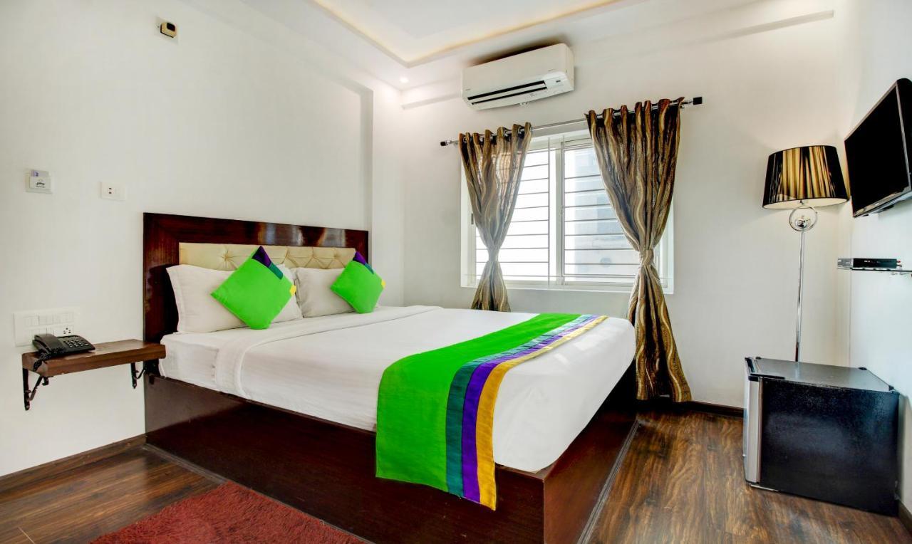 Treebo The Sai Leela Suites R T Nagar Bangalore Exteriör bild