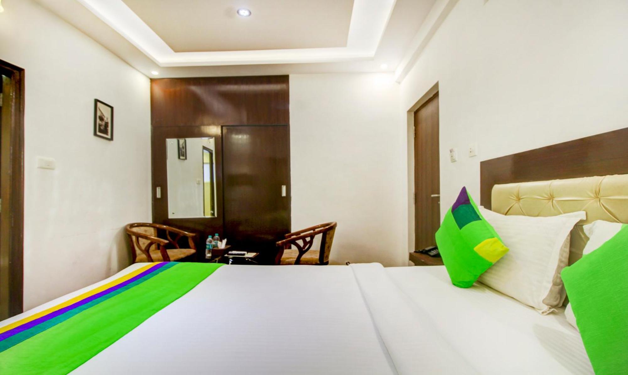 Treebo The Sai Leela Suites R T Nagar Bangalore Exteriör bild