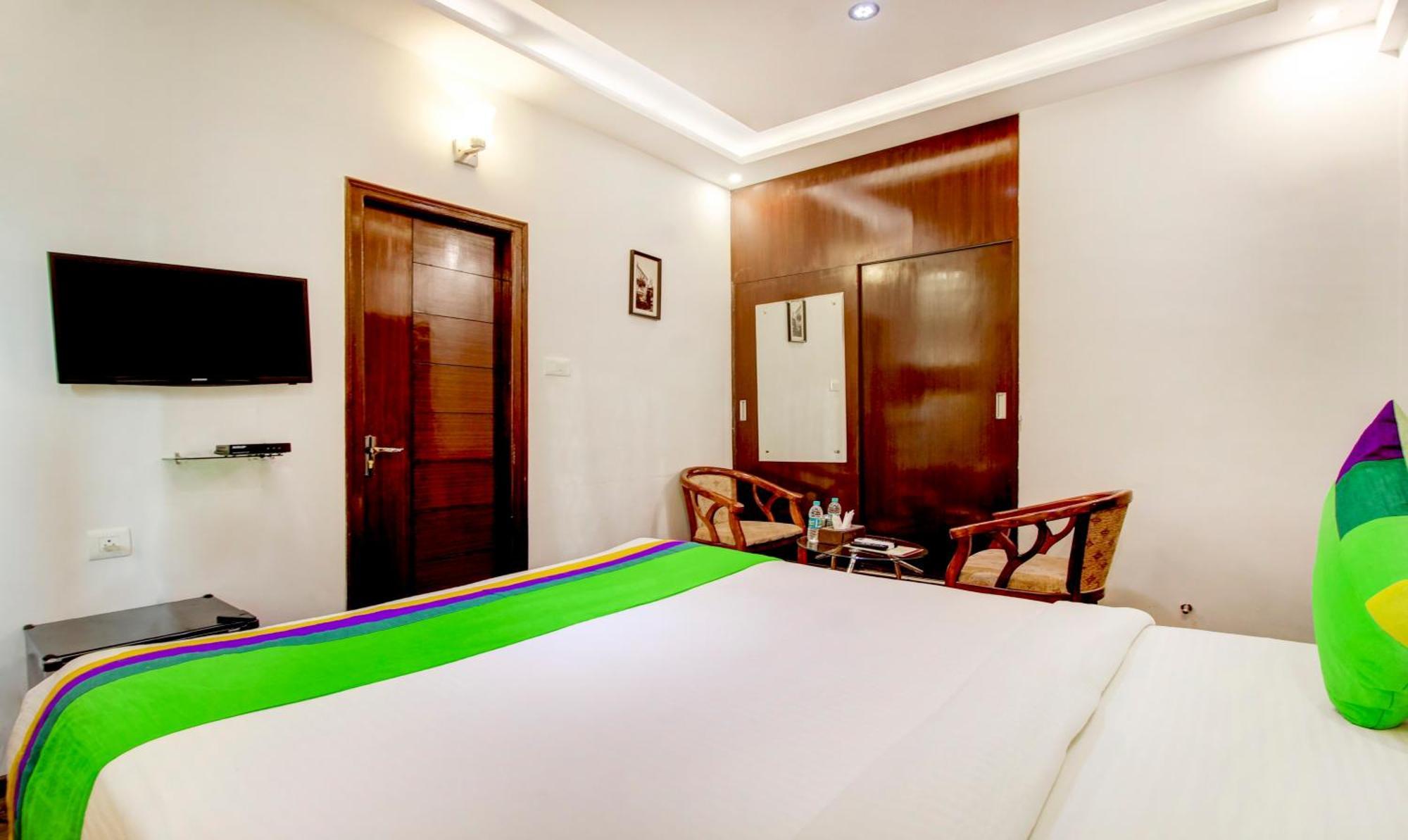 Treebo The Sai Leela Suites R T Nagar Bangalore Exteriör bild