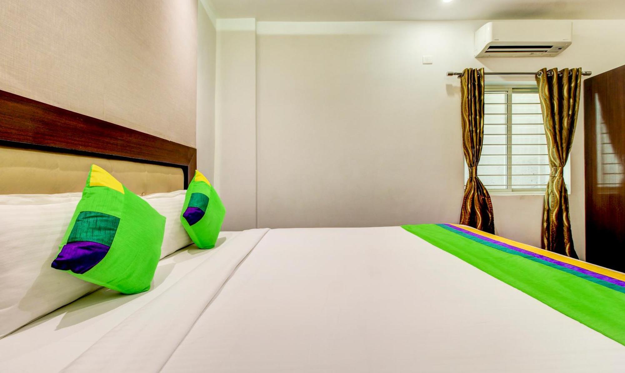 Treebo The Sai Leela Suites R T Nagar Bangalore Exteriör bild