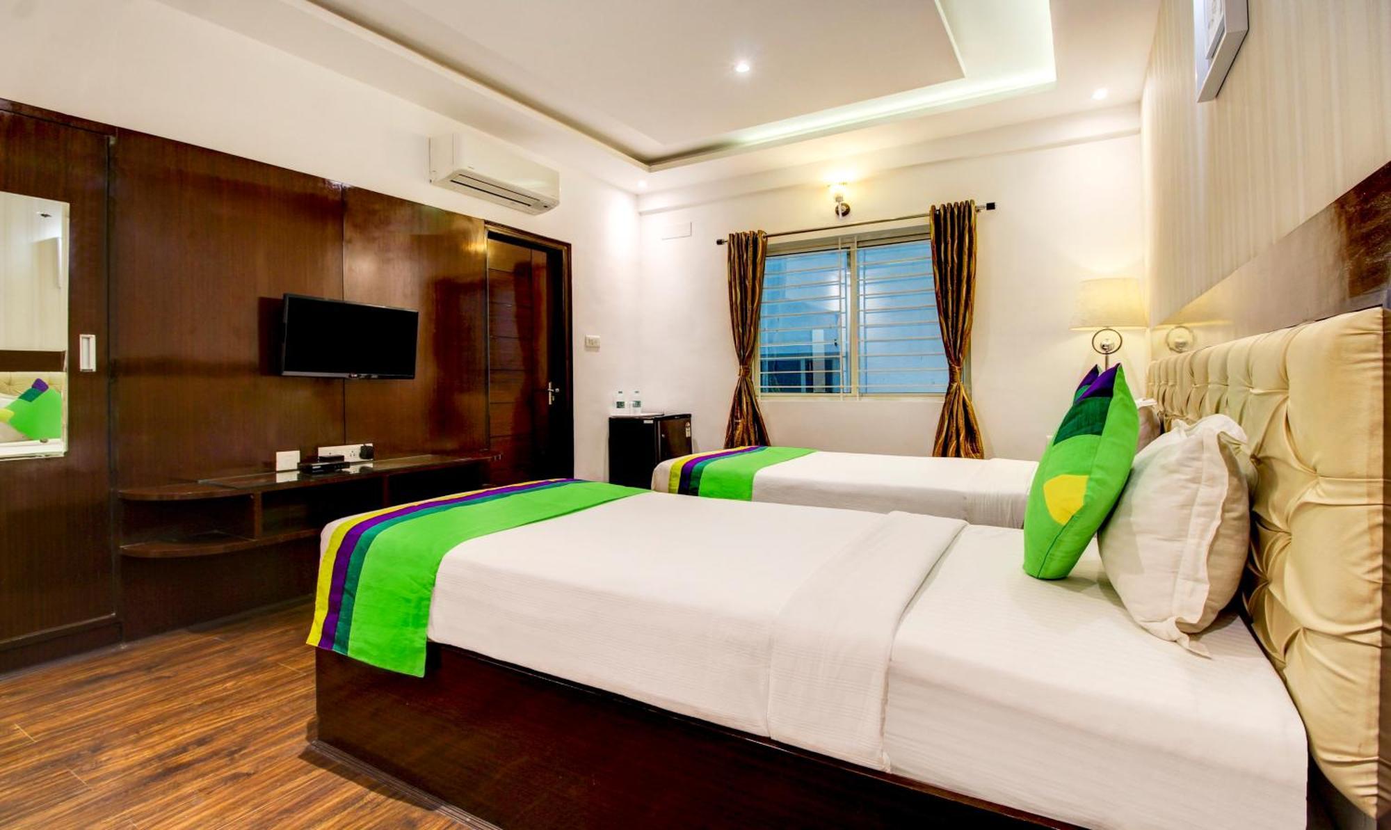 Treebo The Sai Leela Suites R T Nagar Bangalore Exteriör bild