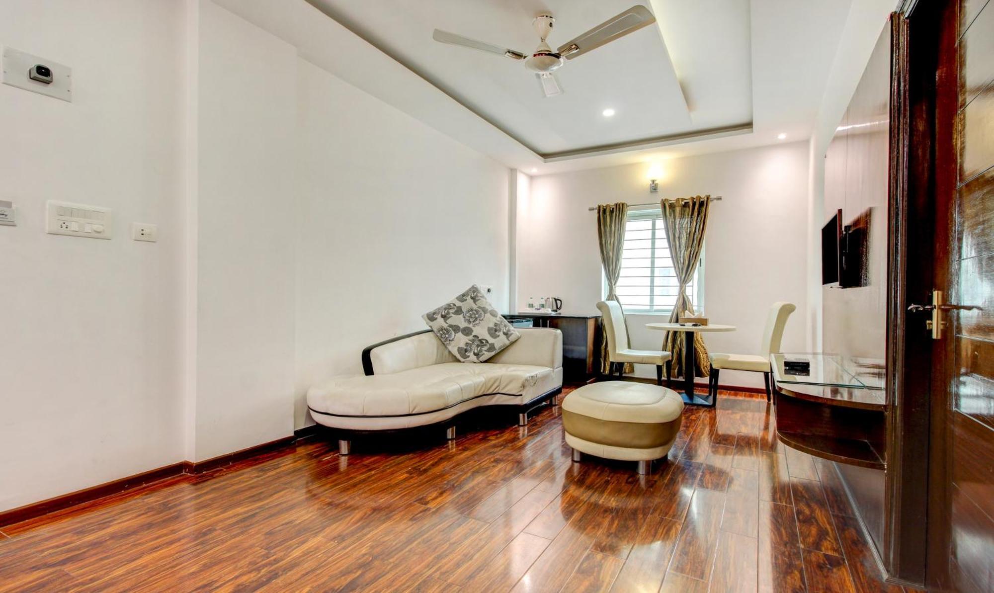 Treebo The Sai Leela Suites R T Nagar Bangalore Exteriör bild